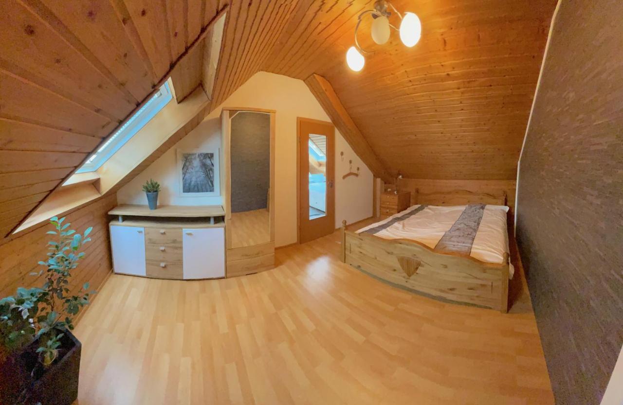 Geraeumiges Maisonette Apartment تودموس المظهر الخارجي الصورة